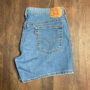 Levi’s Noveau Stretch Jean Shorts